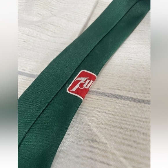 Vintage Neck Tie Green Men’s 7UP Golden Clasp Prince Consort 57’ Inch Collector - Picture 6 of 10
